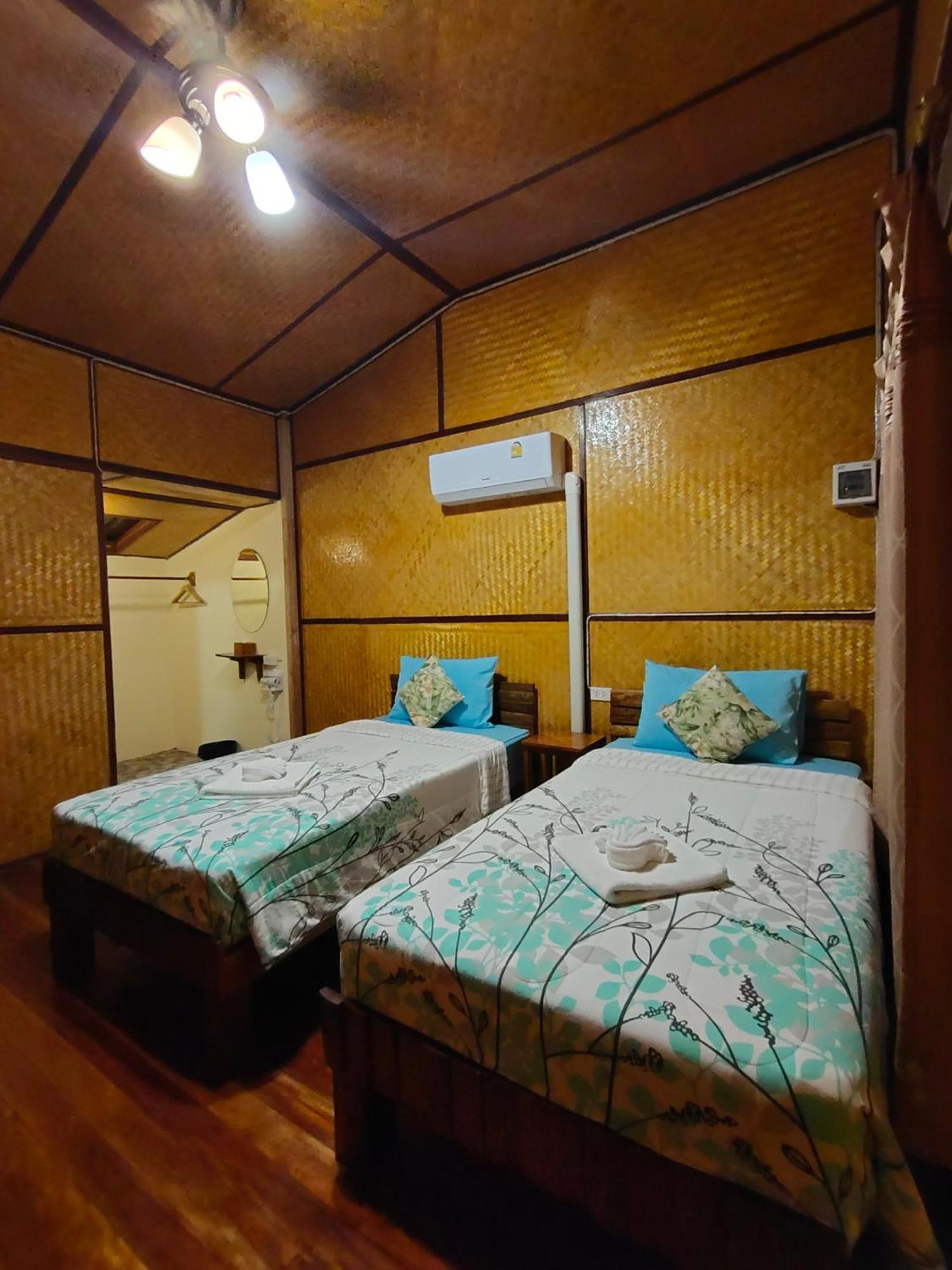 Bansuanphutarn Hotel Ban Pha Saeng Lang Buitenkant foto