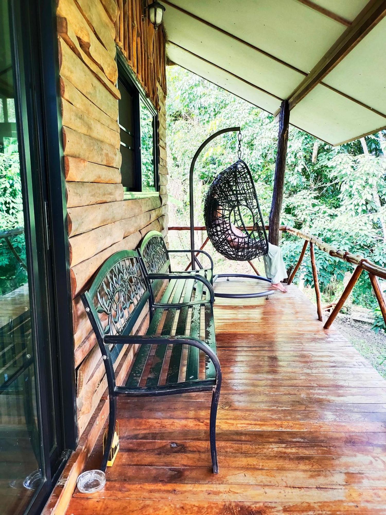 Bansuanphutarn Hotel Ban Pha Saeng Lang Buitenkant foto