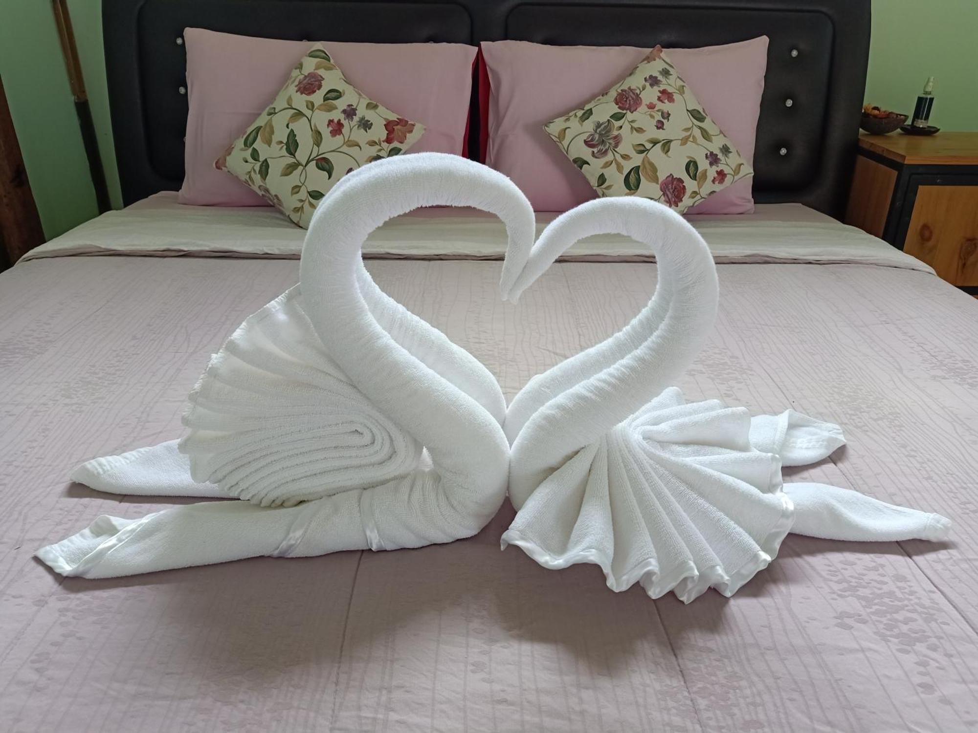 Bansuanphutarn Hotel Ban Pha Saeng Lang Buitenkant foto