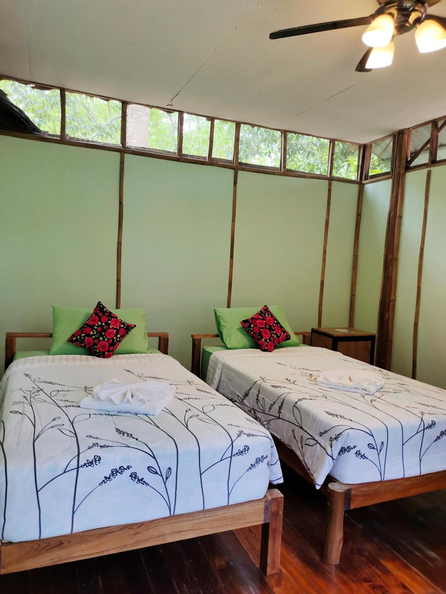 Bansuanphutarn Hotel Ban Pha Saeng Lang Buitenkant foto