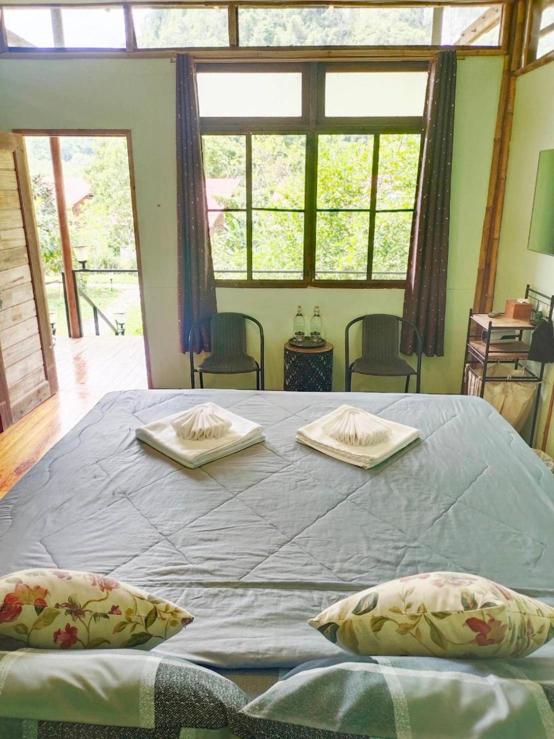 Bansuanphutarn Hotel Ban Pha Saeng Lang Buitenkant foto